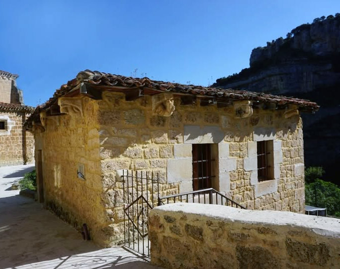 Orbaneja del Castillo · Casa Canes · España · Latidos Viajeros